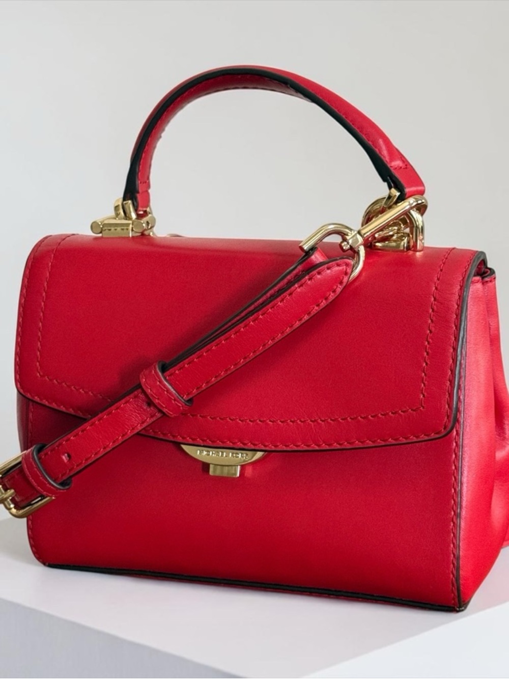 Authentic Michael Kors Red Leather Top-Handle Crossbody Bag! - Picture 3 of 14